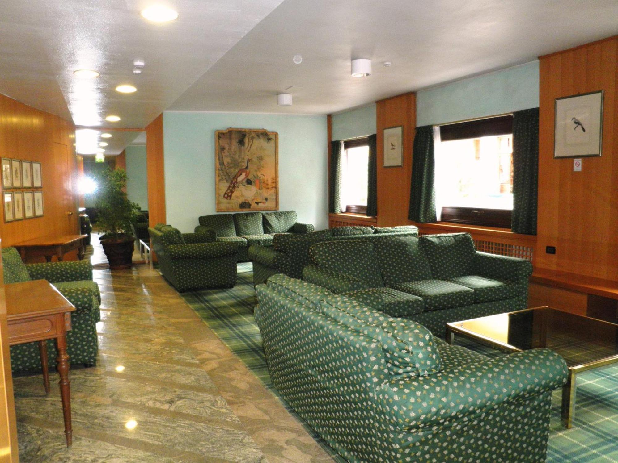 Residence Hotel Sport Campiglio Madonna Extérieur photo