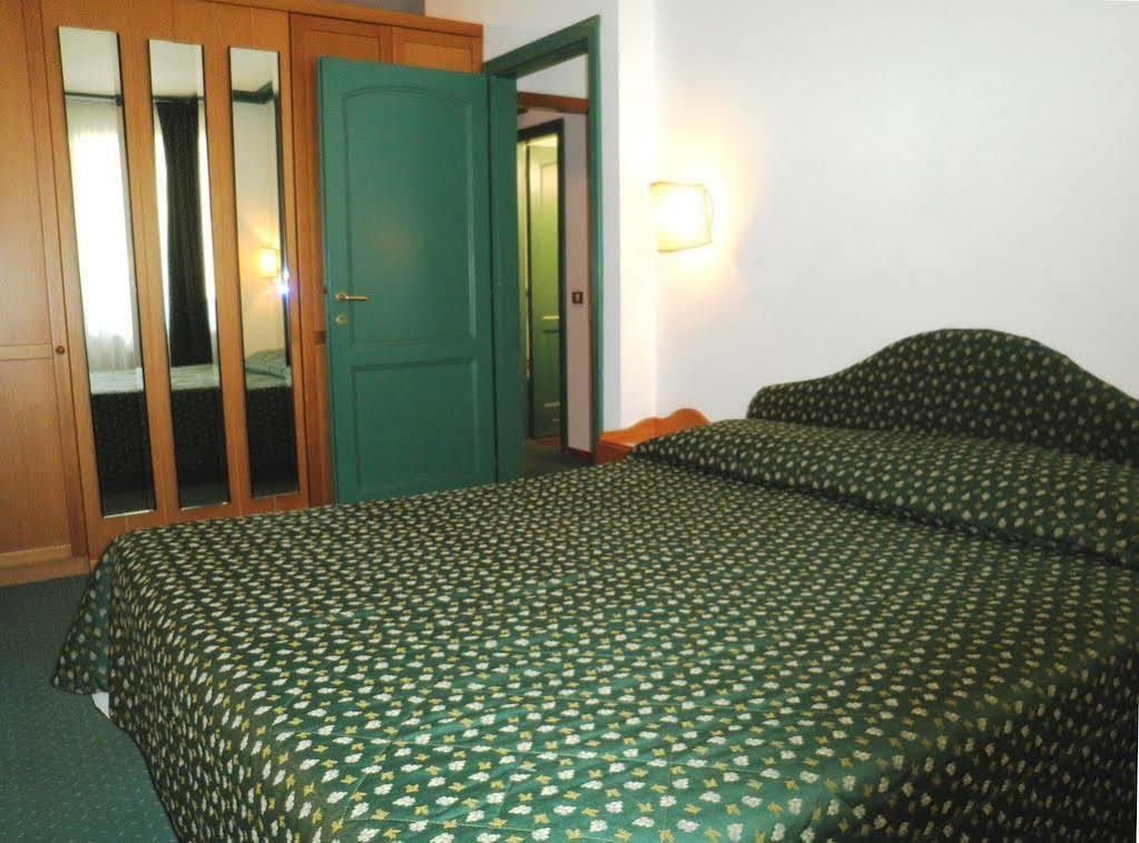 Residence Hotel Sport Campiglio Madonna Extérieur photo