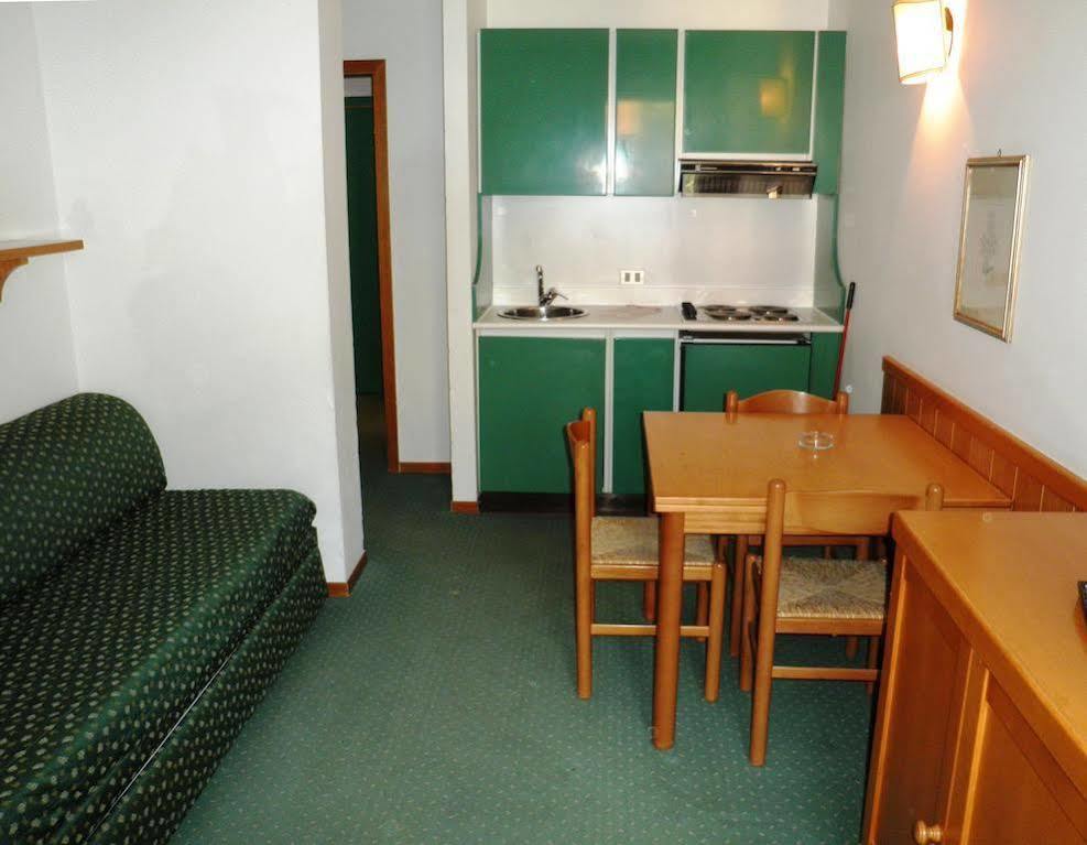 Residence Hotel Sport Campiglio Madonna Extérieur photo