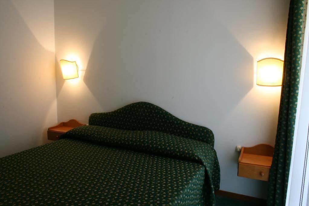Residence Hotel Sport Campiglio Madonna Extérieur photo